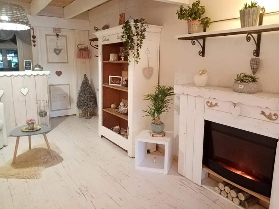 Gite Ferme La Rosee Blanche Laveline 外观 照片